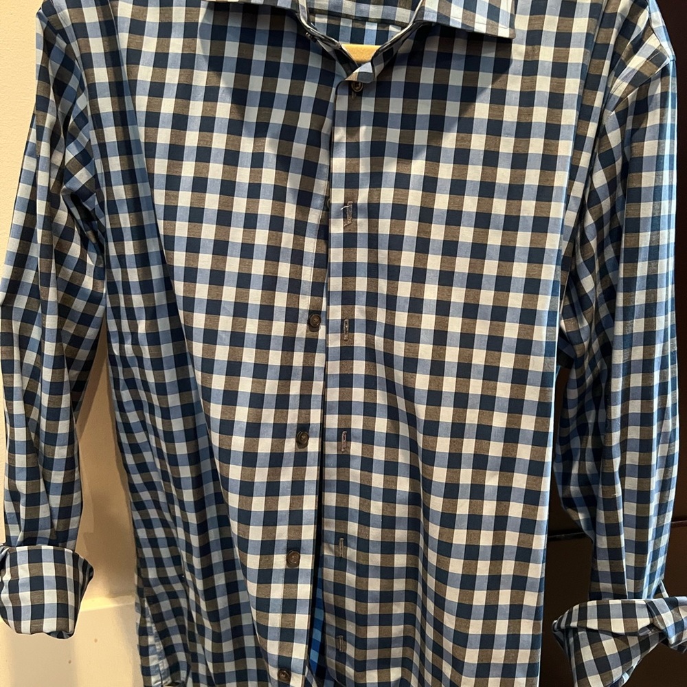 Mens trim fit button up